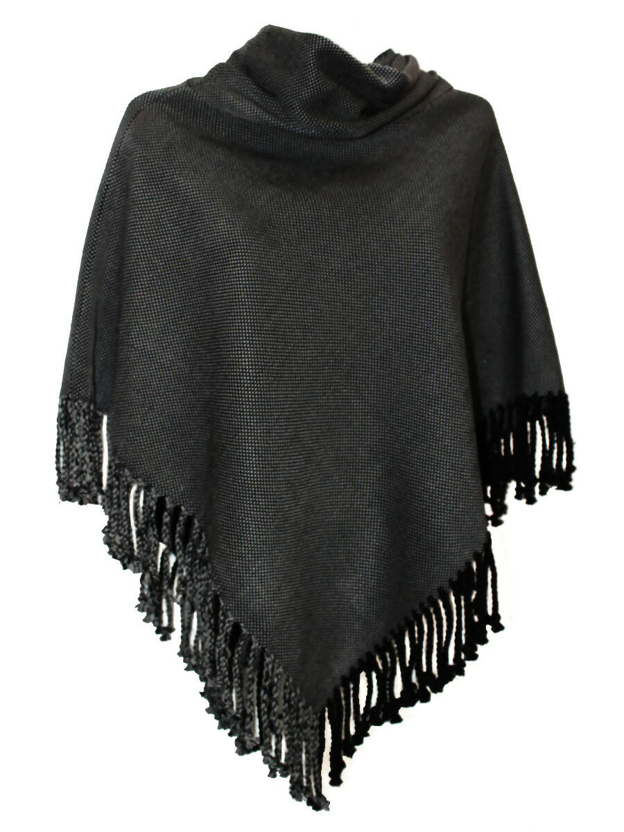 Quechquemitl pukuk with turtleneck collar